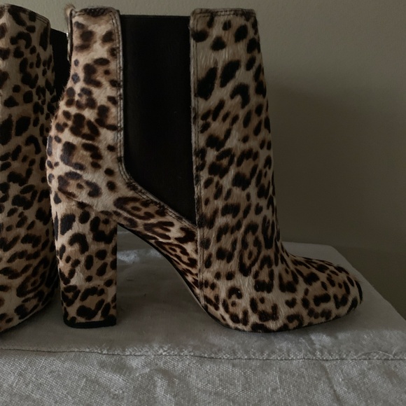 NIB SAM EDELMAN CALF HAIR LEOPARD PRINT BOOTIE 7.5 - Picture 2 of 8